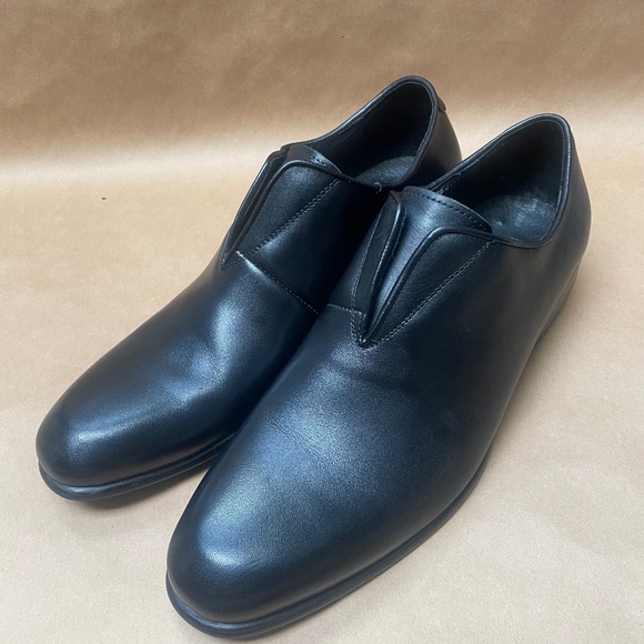 Black loafer - Picture 1 of 2